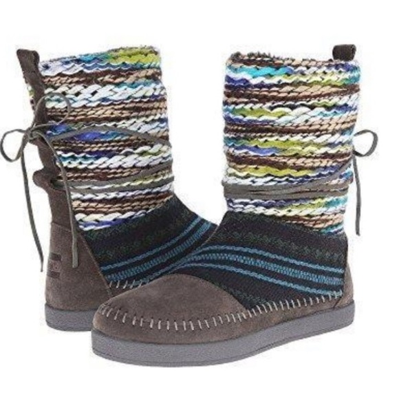 Toms Shoes - MAKE OFFER TOMS Nepal Boots Size: 6.5